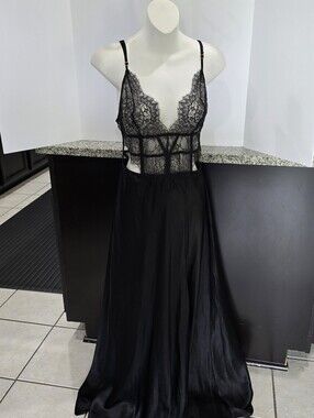 Victoria's Secret Night Gown  sz L